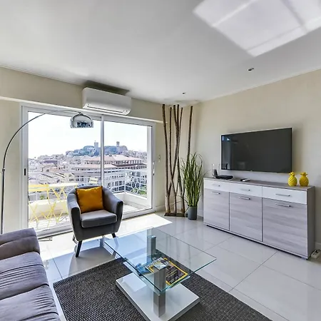 Le Papillon 2 Apartment *